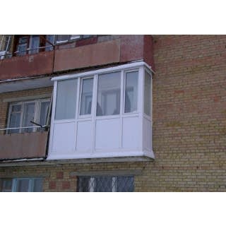 Остекление П-образного балкона в кирпичном доме - фото - 2